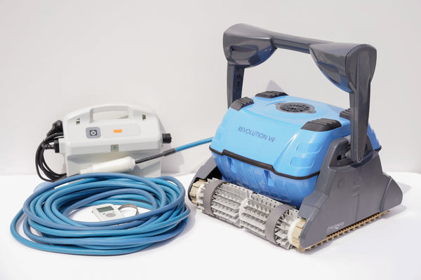 Dolphin Revolution V4 pool robot