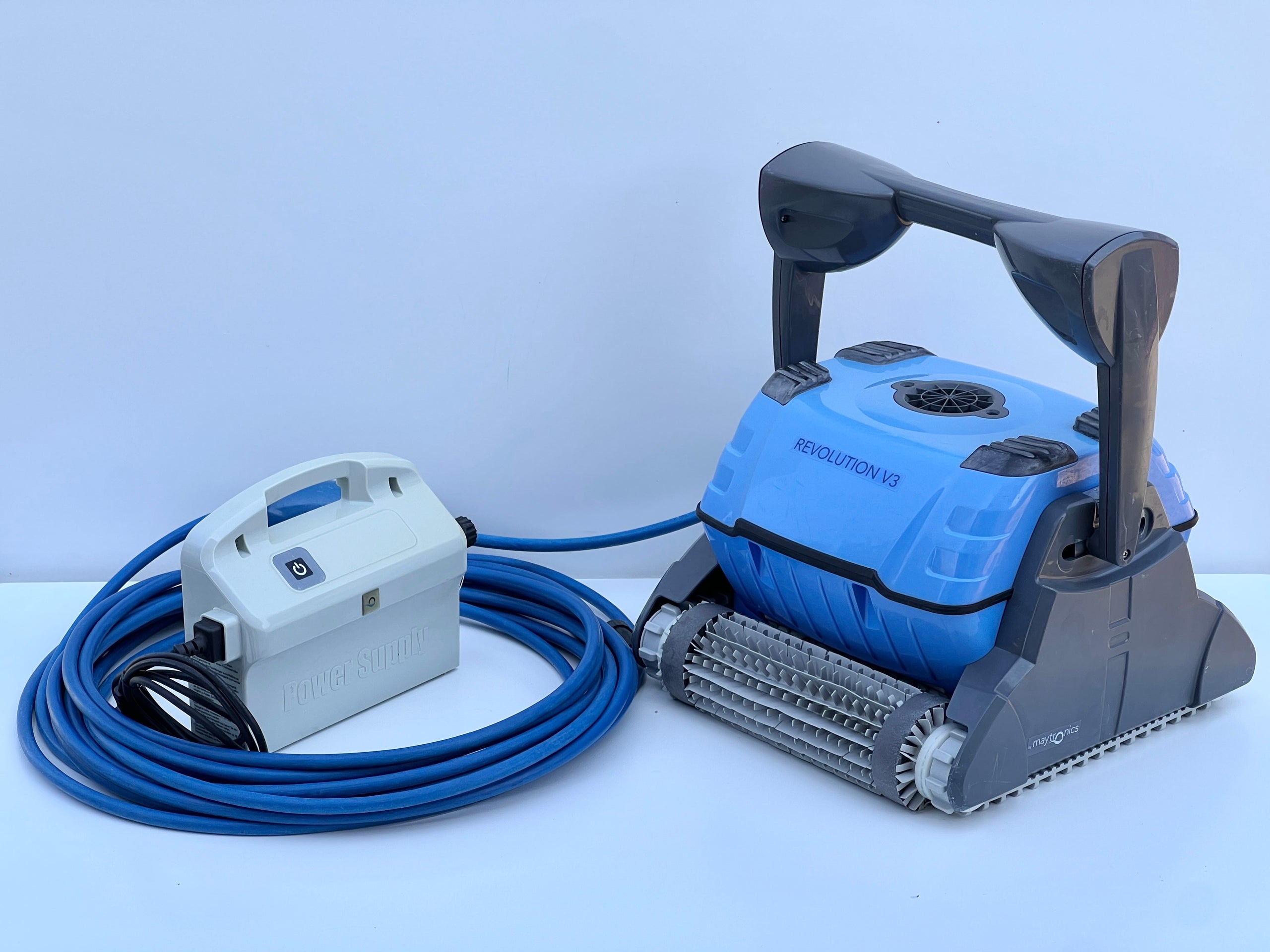 Robot piscina Dolphin Revolution V3