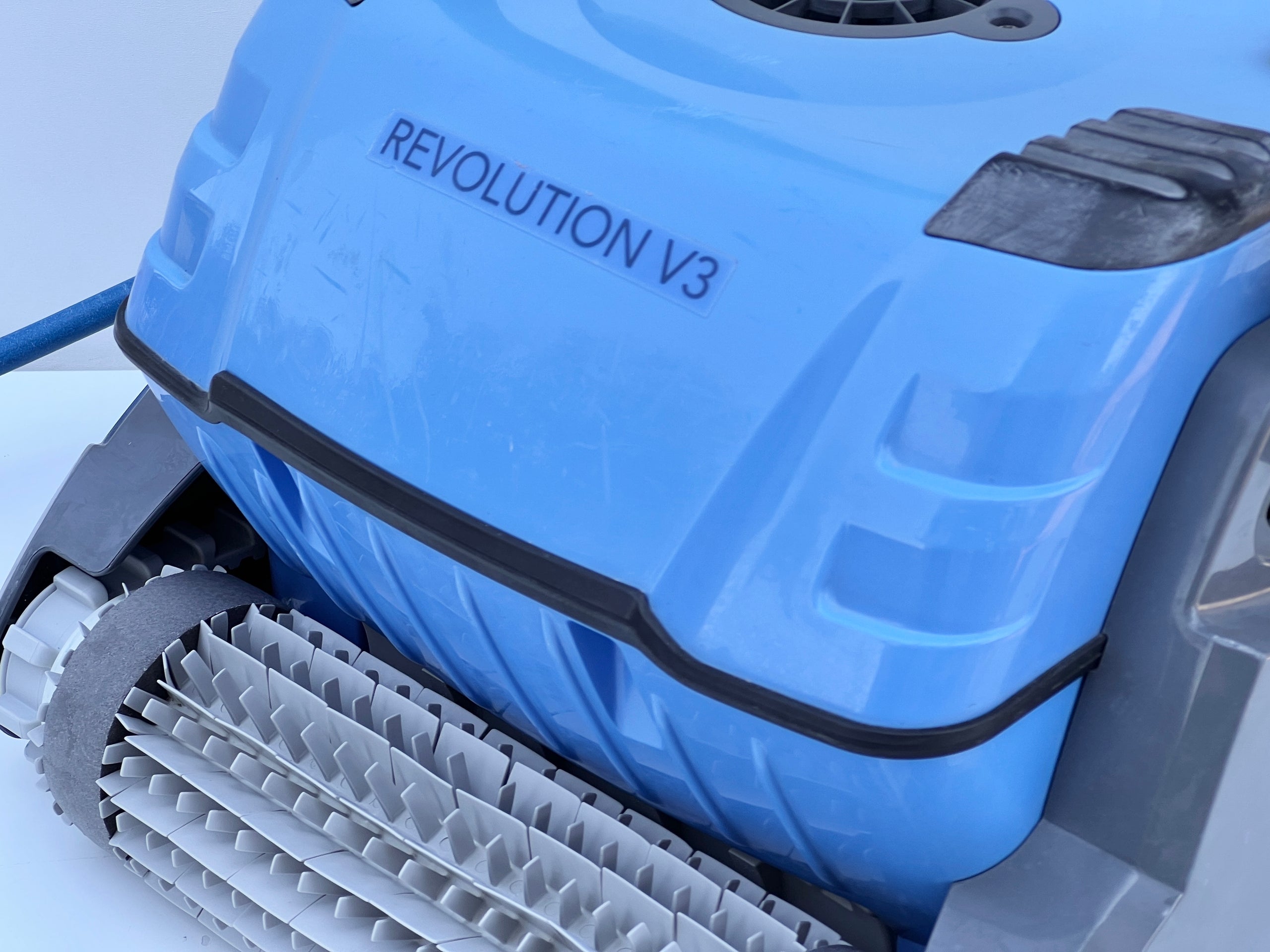 Robot piscina Dolphin Revolution V3