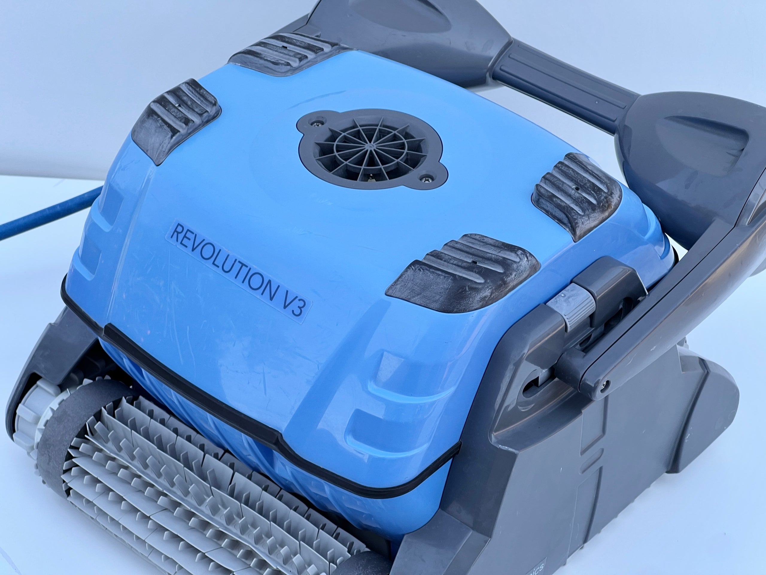 Robot piscina Dolphin Revolution V3