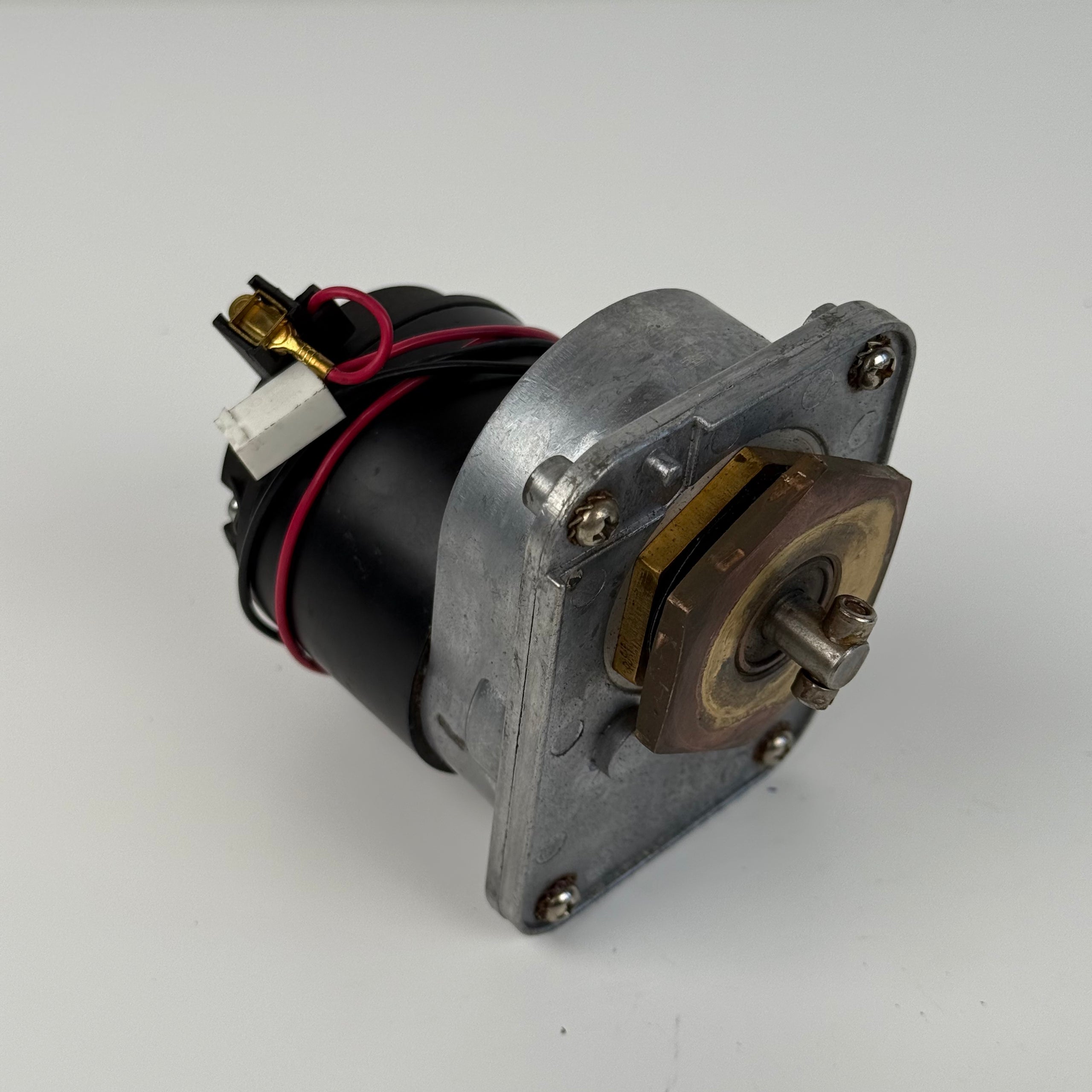 Motor de Tracción Robot Piscina Dolphin Maytronics ZYT-63-01A - Usado (Garantía 12 meses)