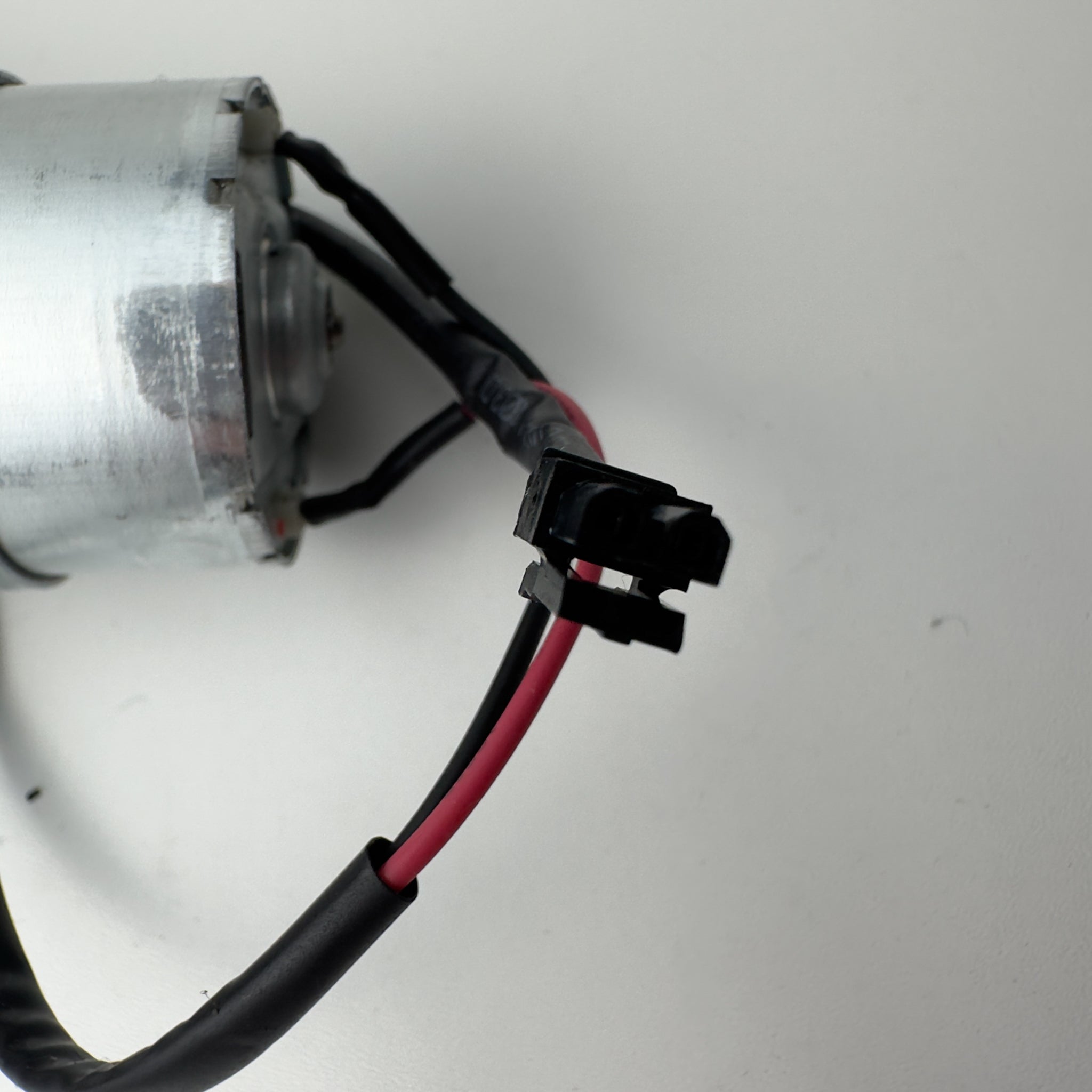 Motor de Tracción Robot Piscina Dolphin Maytronics 5521259-1 - Usado (Garantía 12 meses)