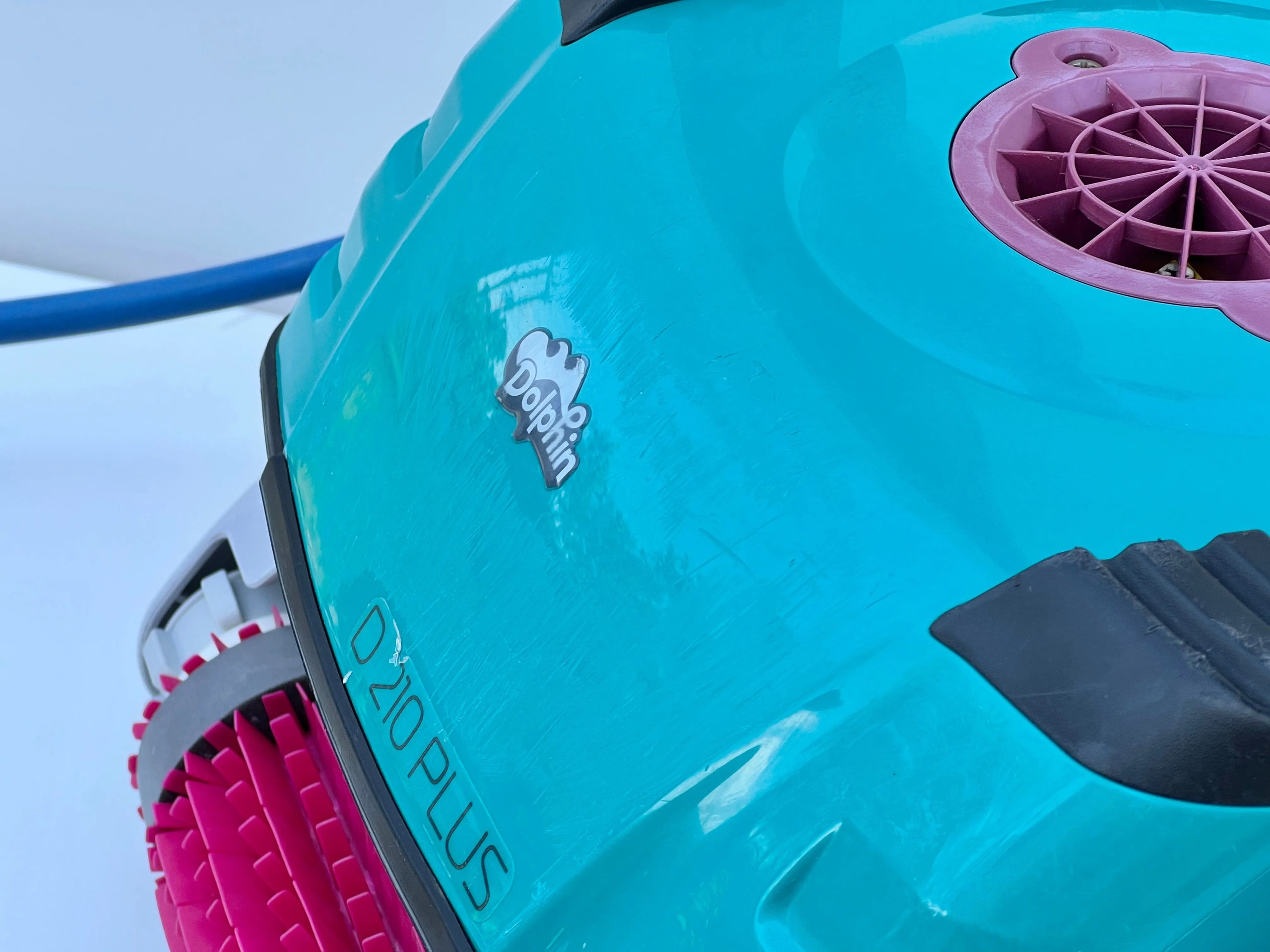 Robot piscina Dolphin D210 PLUS