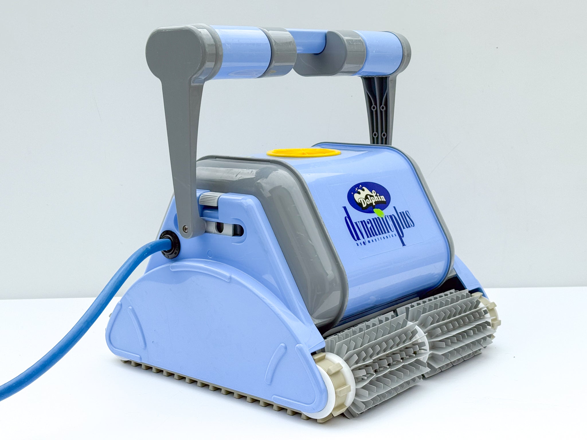 Robot para piscina Dolphin Dynamic Plus con Control Remoto