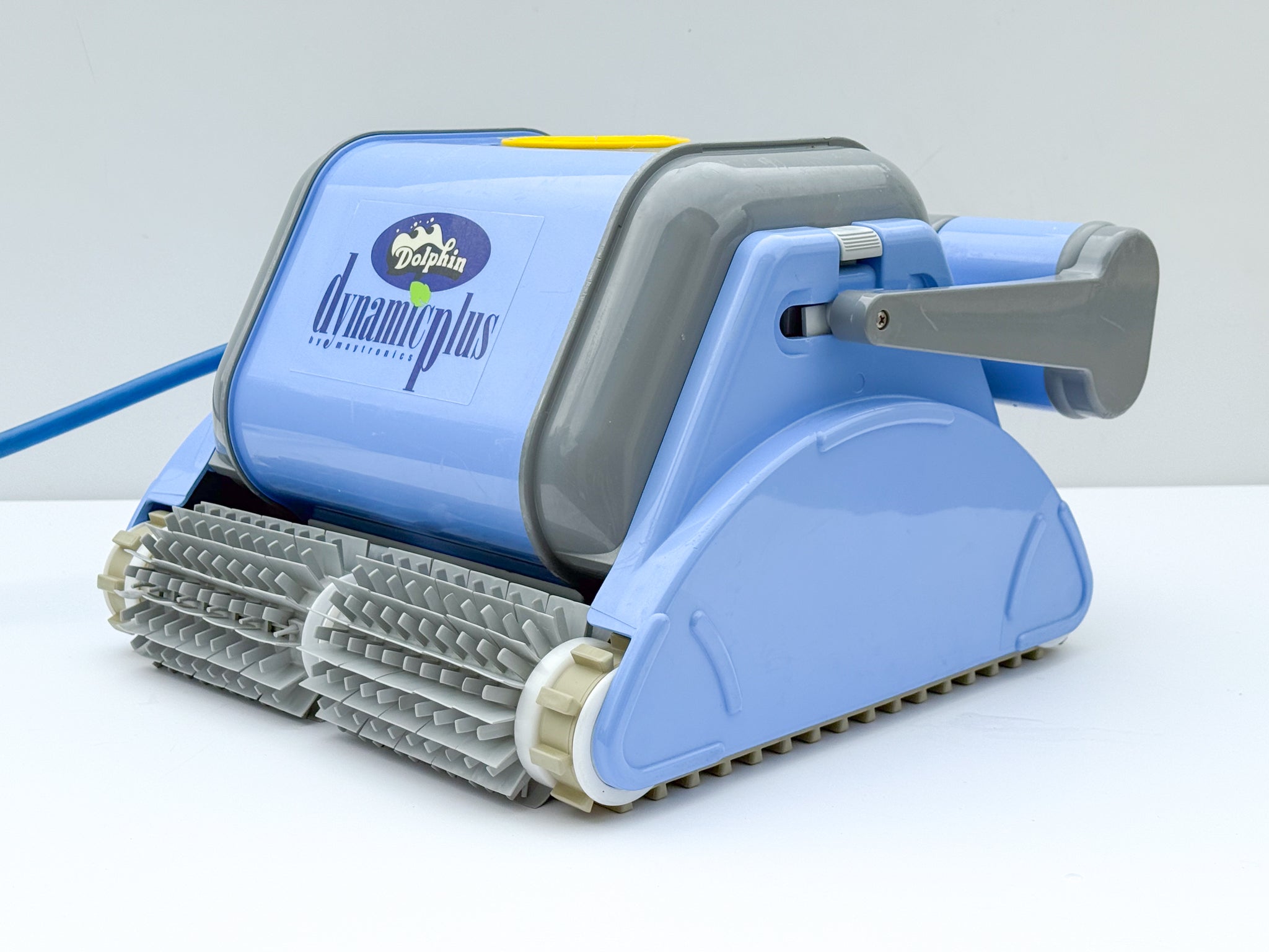 Robot para piscina Dolphin Dynamic Plus con Control Remoto