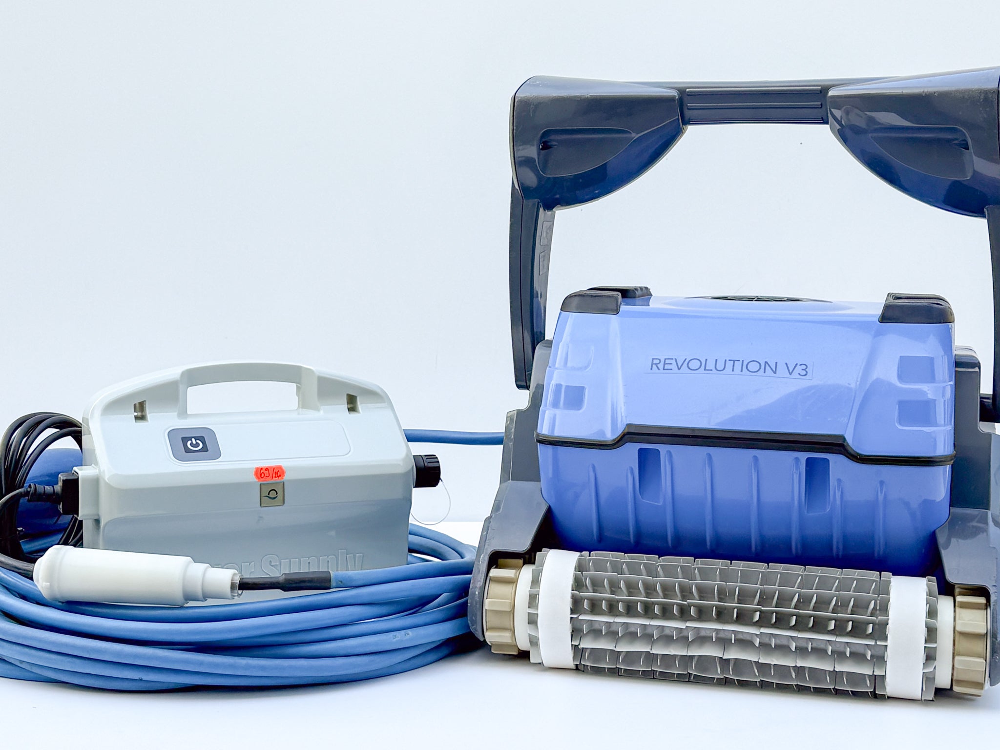 Robot de piscina Dolphin Revolution V3