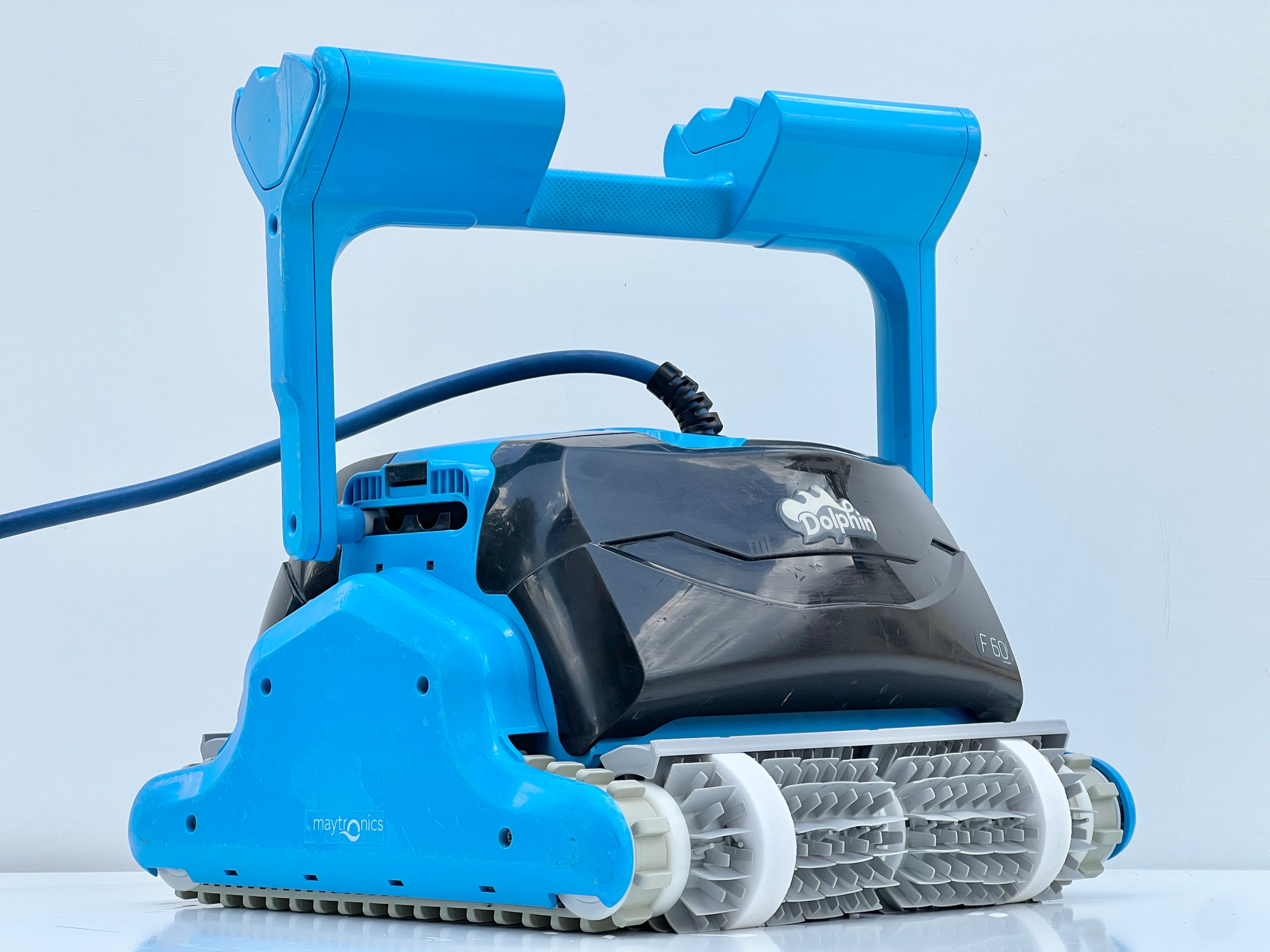 Robot piscina Dolphin Maytronics F60