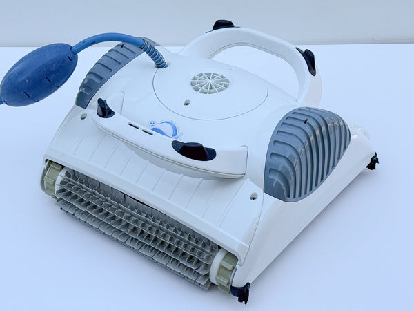 Dolphin Moby Pro Pool Robot