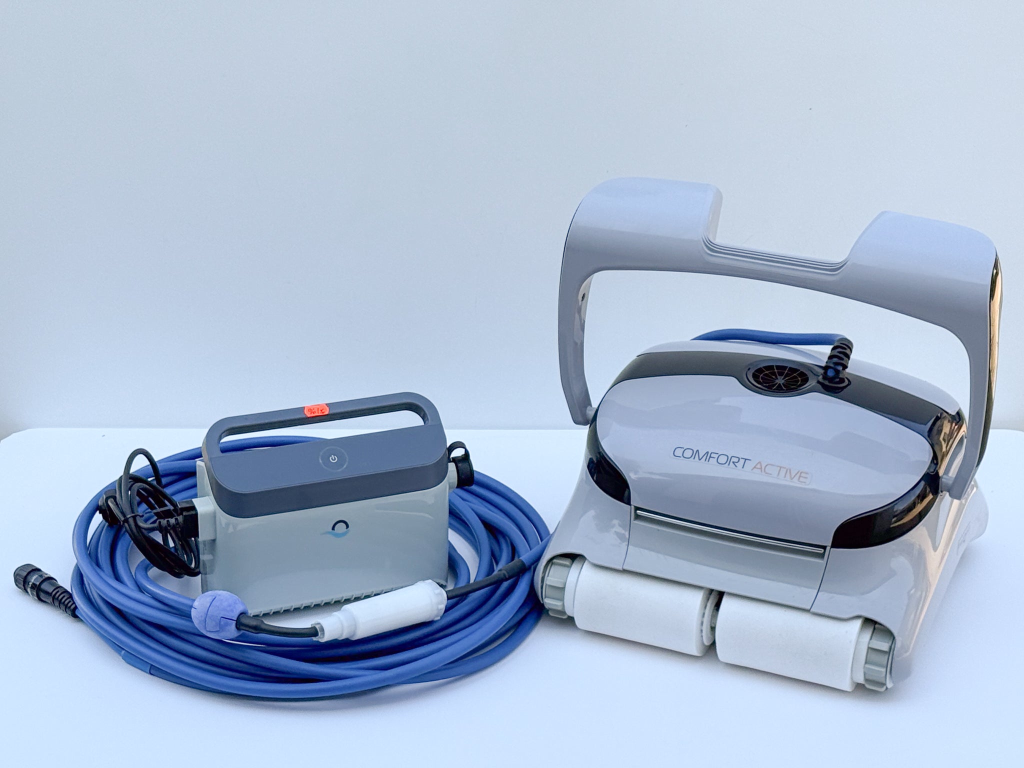Dolphin Maytronics Comfort Active Pool Robot