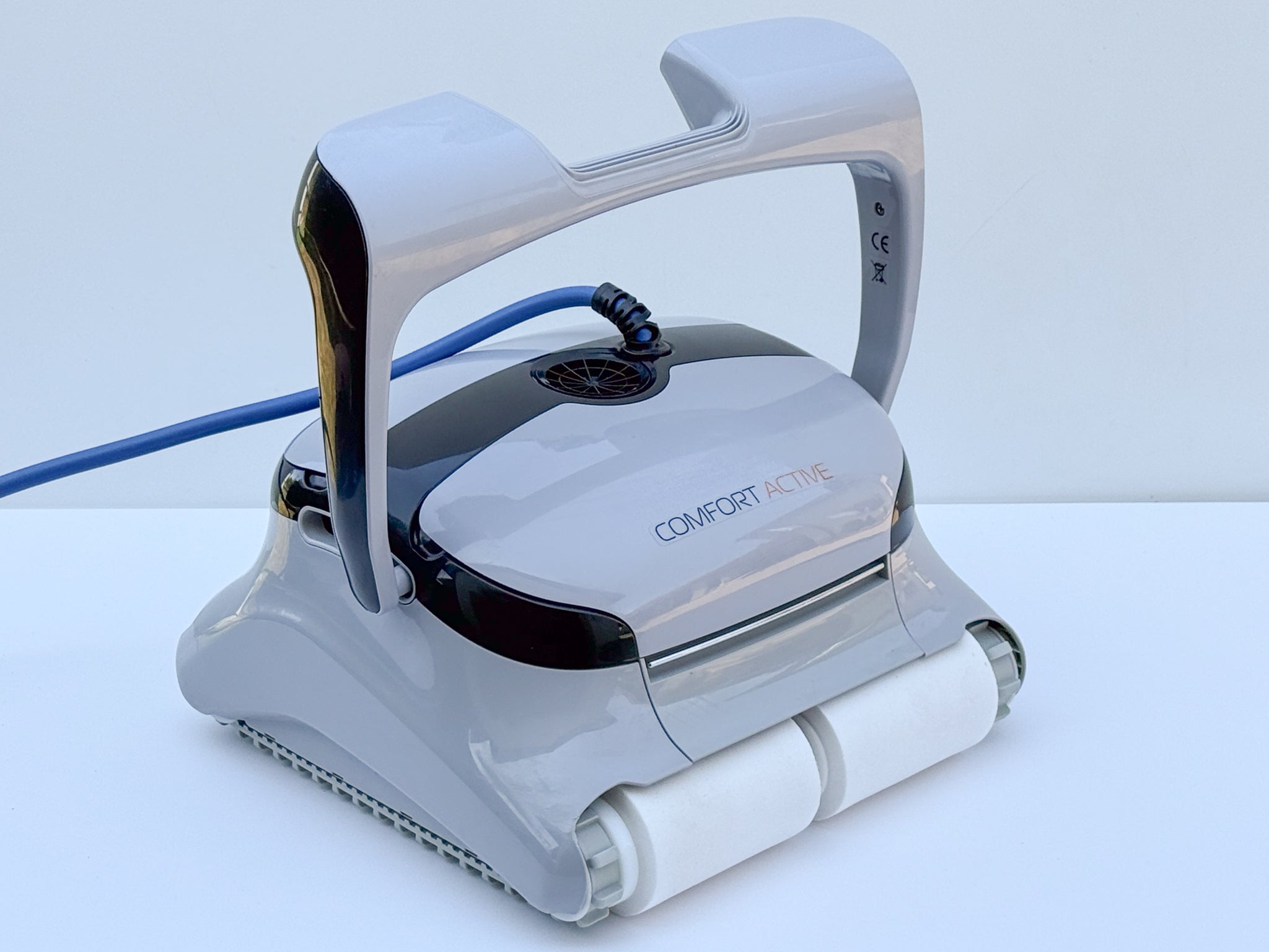 Dolphin Maytronics Comfort Active Pool Robot