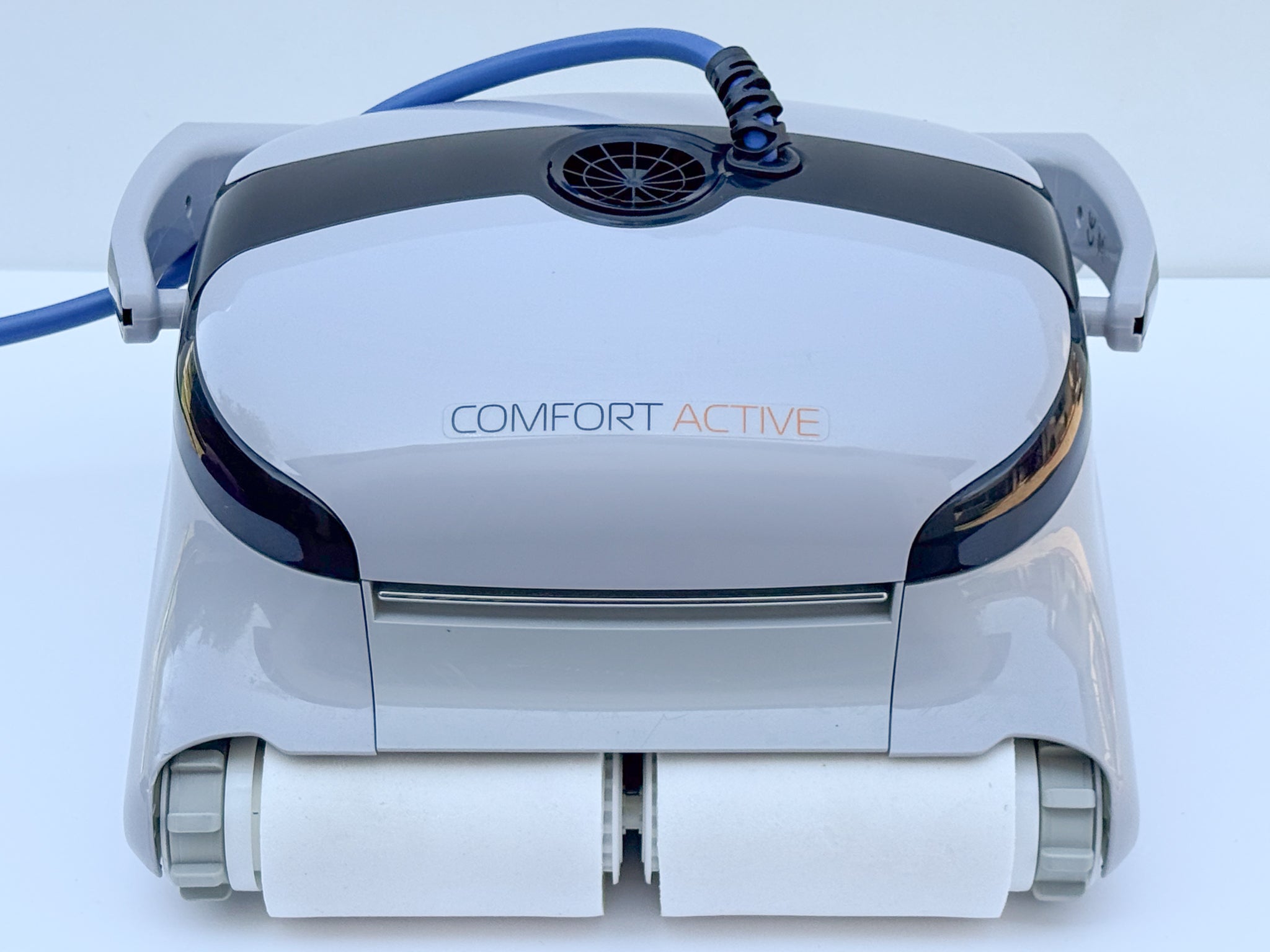 Dolphin Maytronics Comfort Active Pool Robot