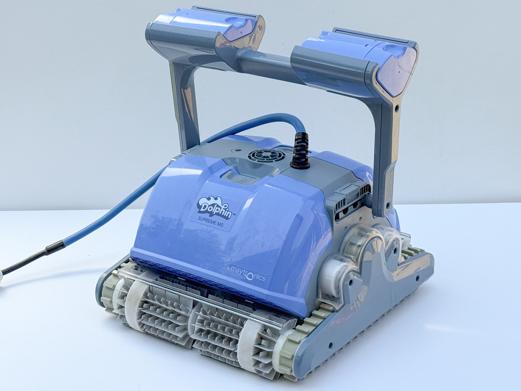 Robot para piscina Dolphin Maytronics Supreme M5